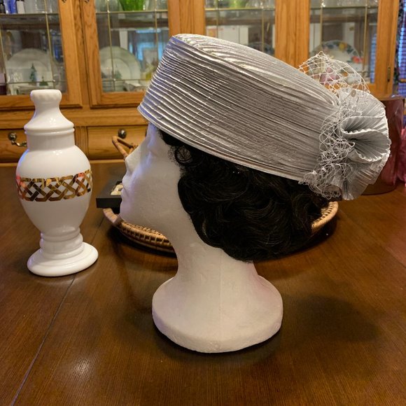 Hat - Picture 4 of 4